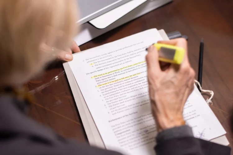 Correction de manuscrit : bêta-lecture, édition, relecture, qui fait quoi ?